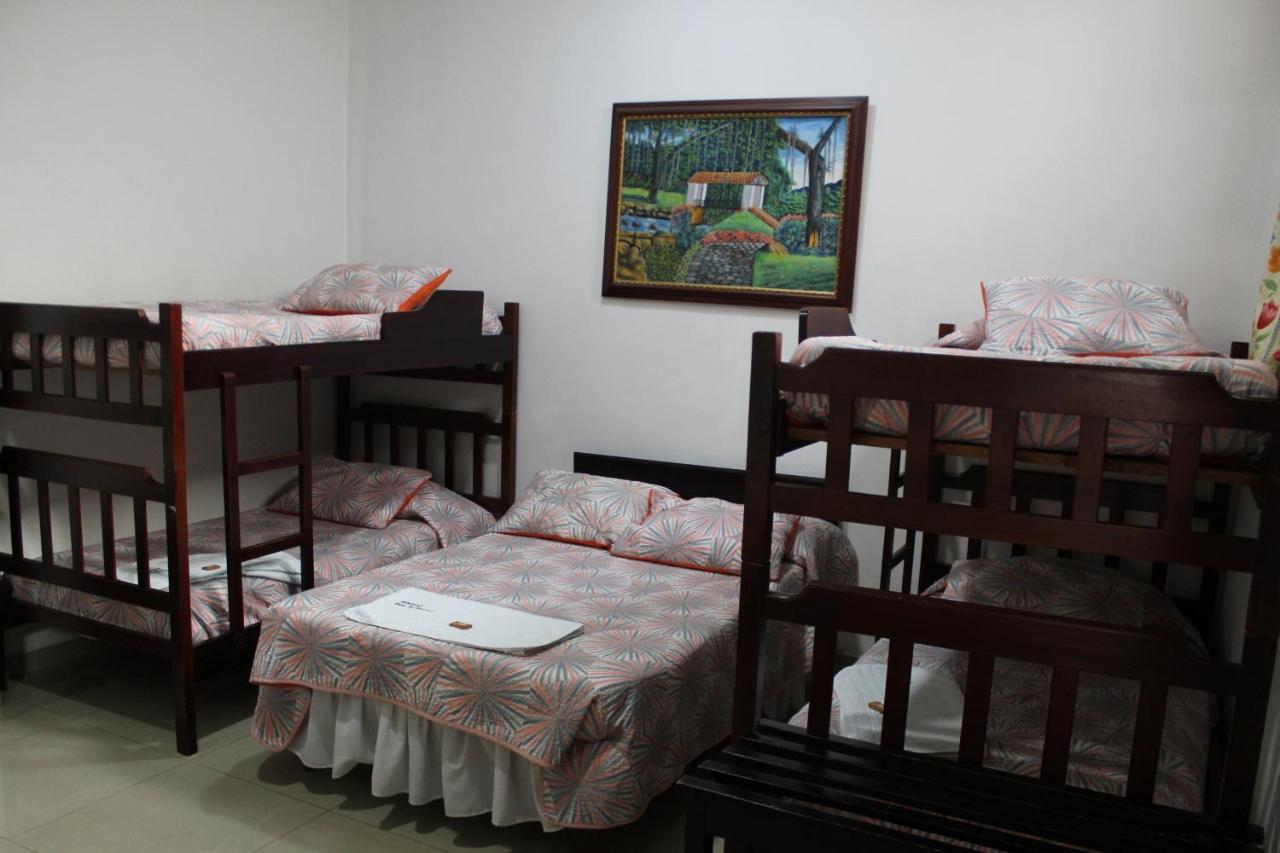 Hostal Isla Senorial San Gil Luaran gambar