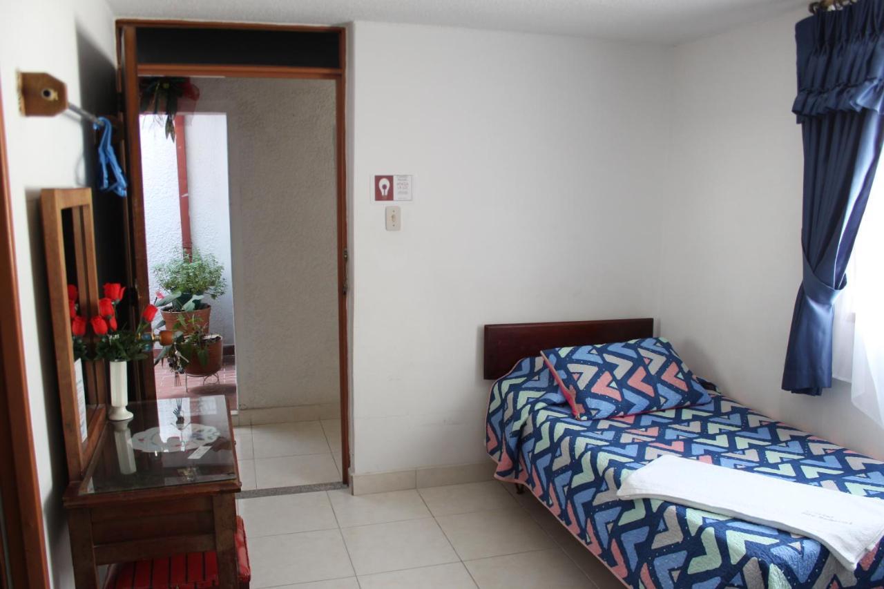 Hostal Isla Senorial San Gil Luaran gambar