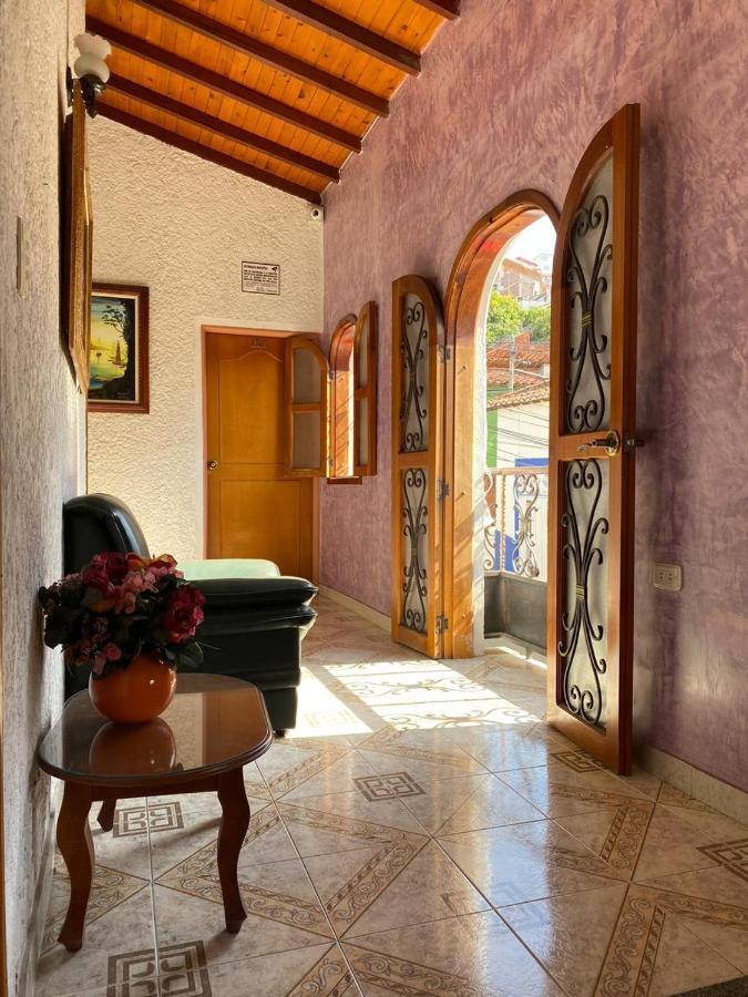 Hostal Isla Senorial San Gil Luaran gambar