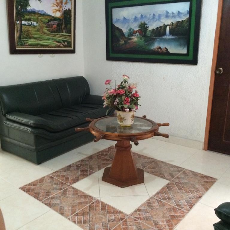 Hostal Isla Senorial San Gil Luaran gambar